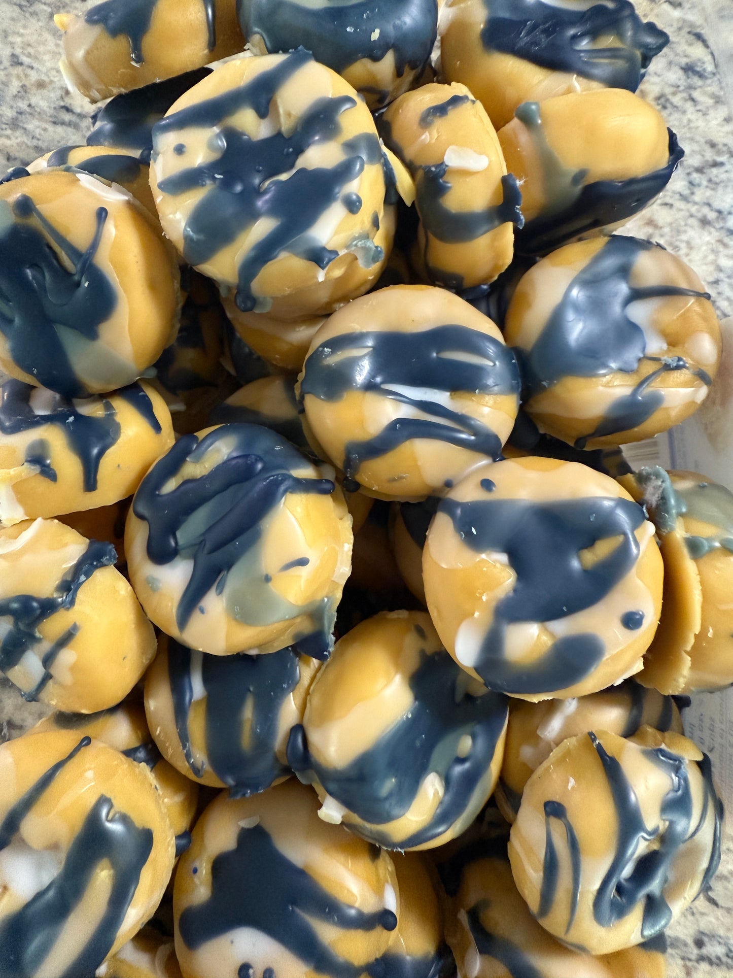 Blueberry Glazed Mini Donuts Shaped Wax Melt Bakery Bites (Boxed)