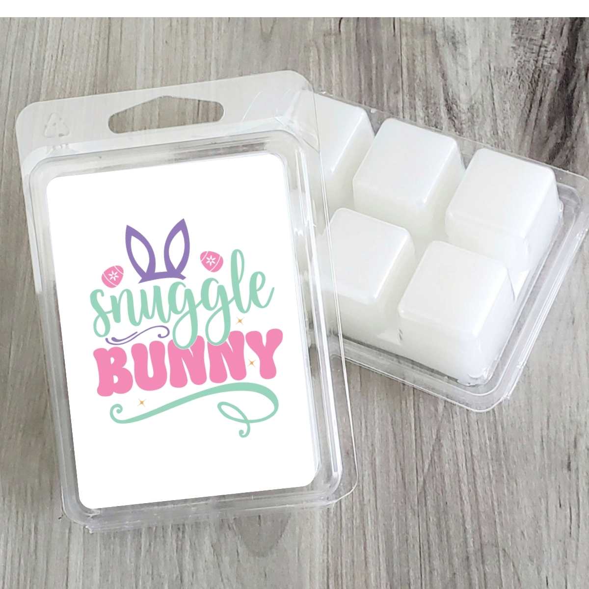 Snuggle Bunny - Easter Soy Wax Clamshell (#90)